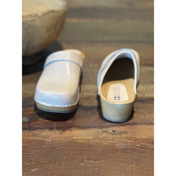 Bjork Beige Leather Swedish Clogs Size 40, New with Flaws, Wood Sole - Picture 3 of 10